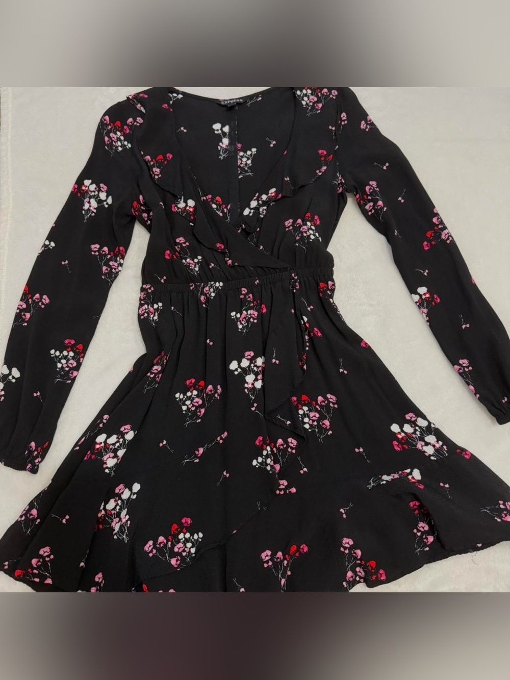 Express Black Long-Sleeve Floral Wrap Dress with Pink & White Accents
